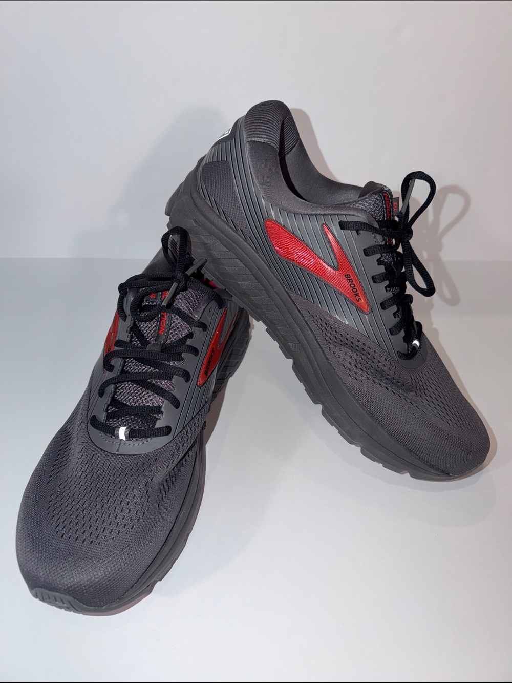 Brooks addiction size 13 Gray and Red Men's Running Sneakers